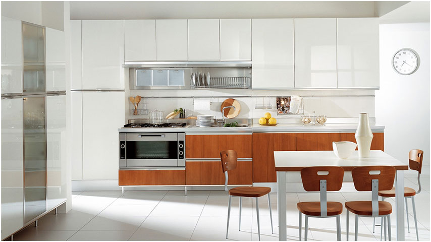 Modern Italian Kitchen Designs with Wooden Cabinet